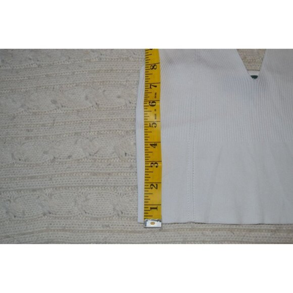 Signatures V Neck Light Weight Ribbed Knit Crop Tank Top - Size Medium - Picture 5 of 5